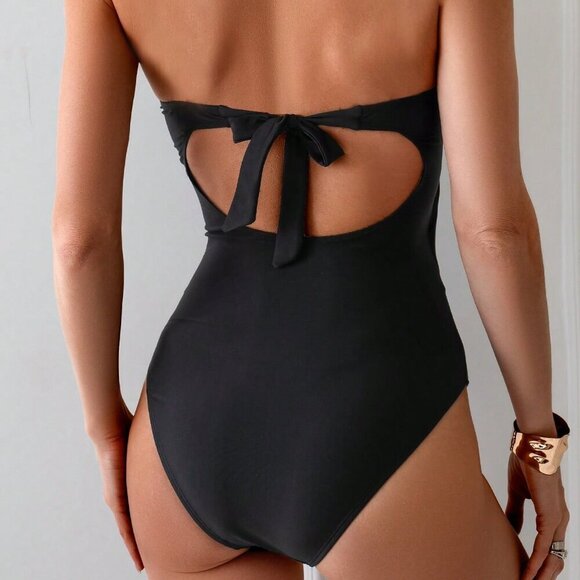 Black Casual Women's Solid Hollow Out Metal Decor Jumpsuit - Picture 2 of 7